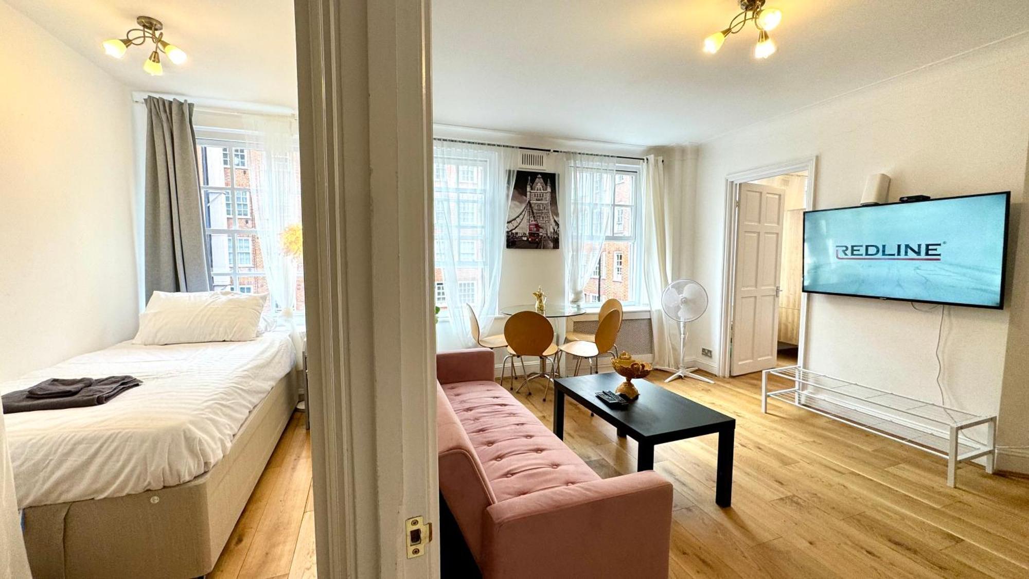 Stylish 2 Bedroom By Ali Appartement